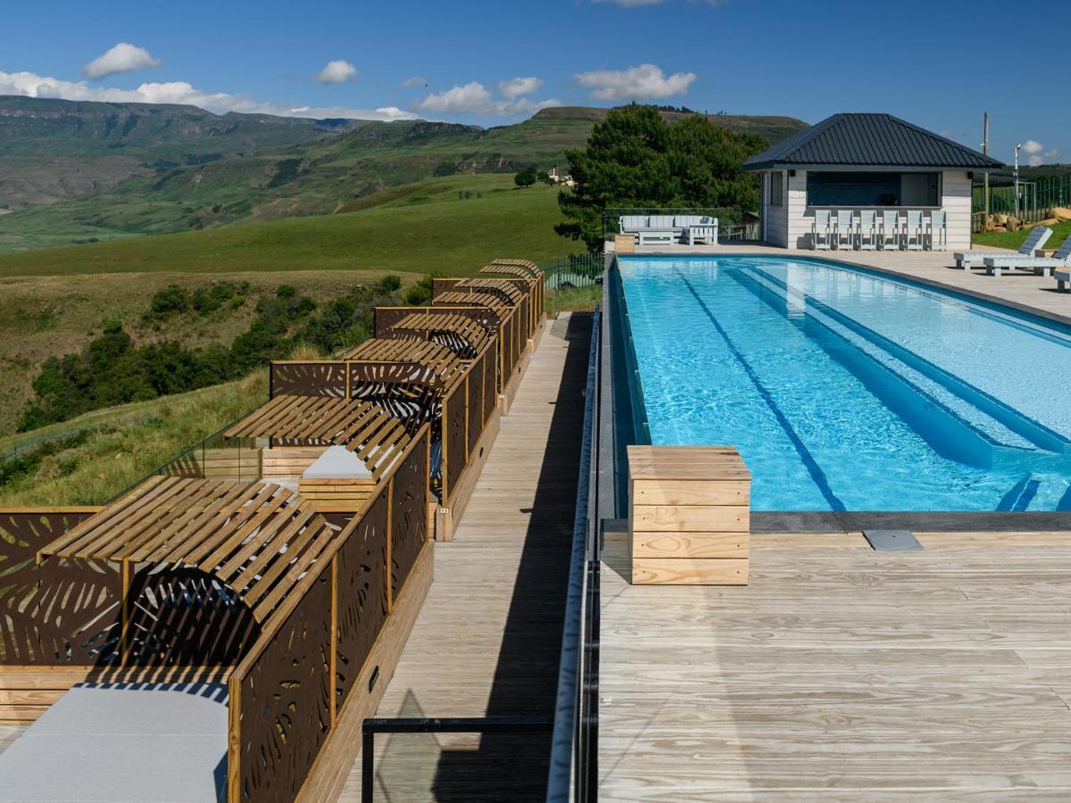Cayley Mountain Resort Champagne Valley Eksteriør bilde